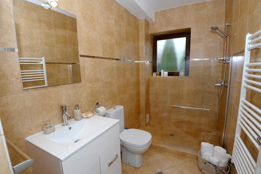 Yael Luxury Apartments 1 부스테니 외부 사진
