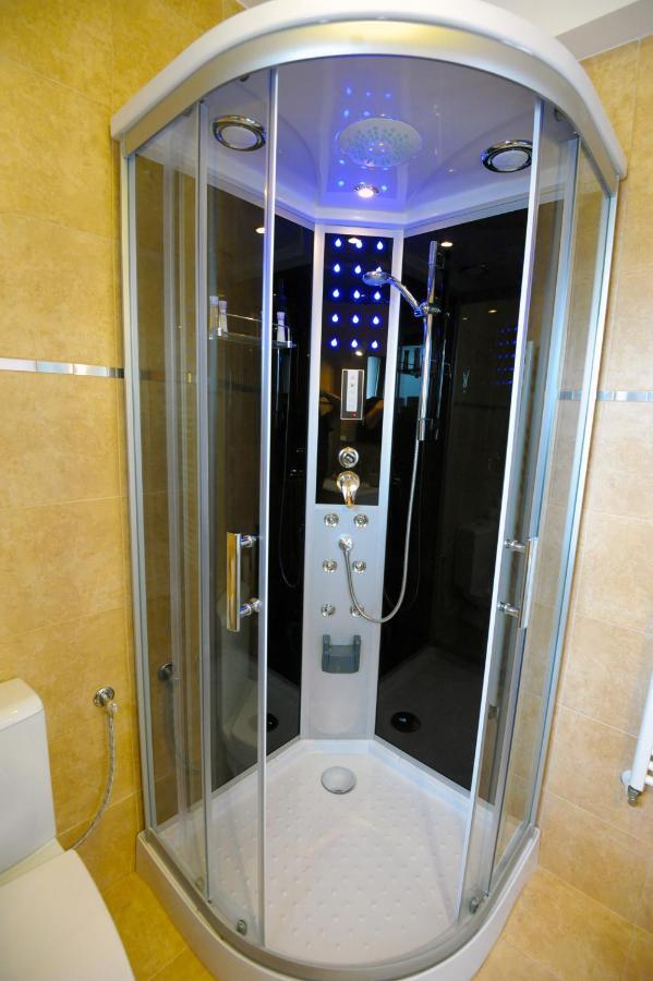 Yael Luxury Apartments 1 부스테니 객실 사진